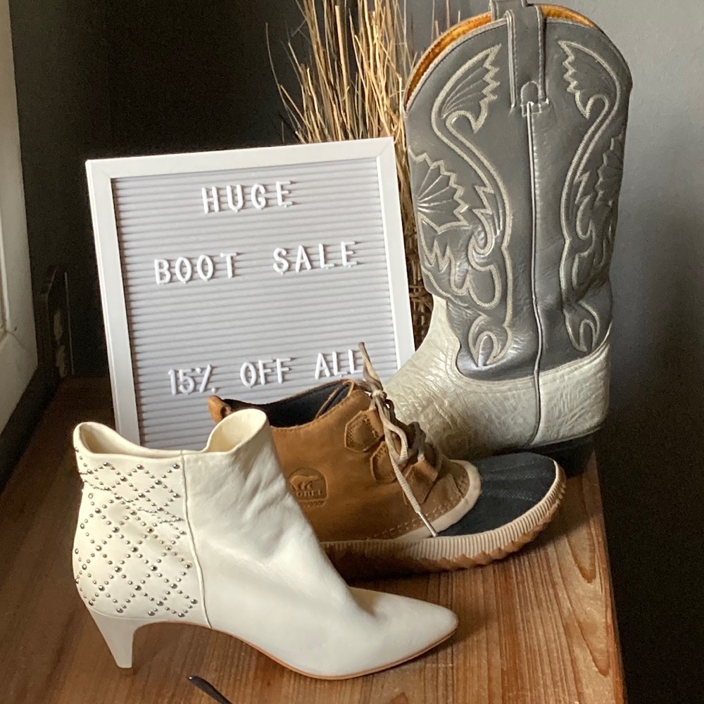 HUGE BOOT SALE. All boots in my closet 15% off